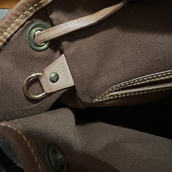 🔥💥SOLD💥🔥LOUIS VUITTON MONTSOURIS BACKPACK MM🔥 - Picture 11 of 15